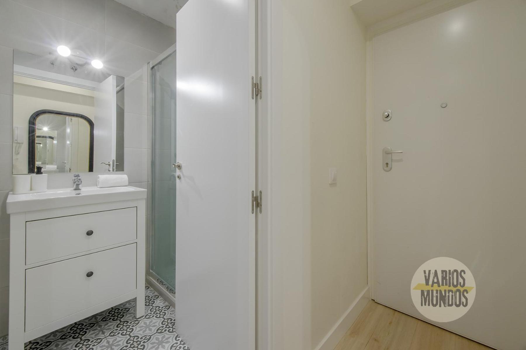 Cool 9pax En Plena Plaza De Chueca Apartamento